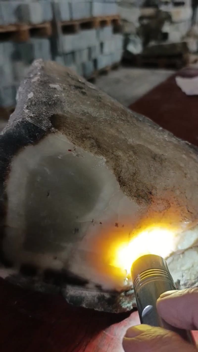 白玉透光实拍