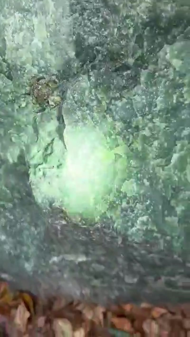 矿区玉石
