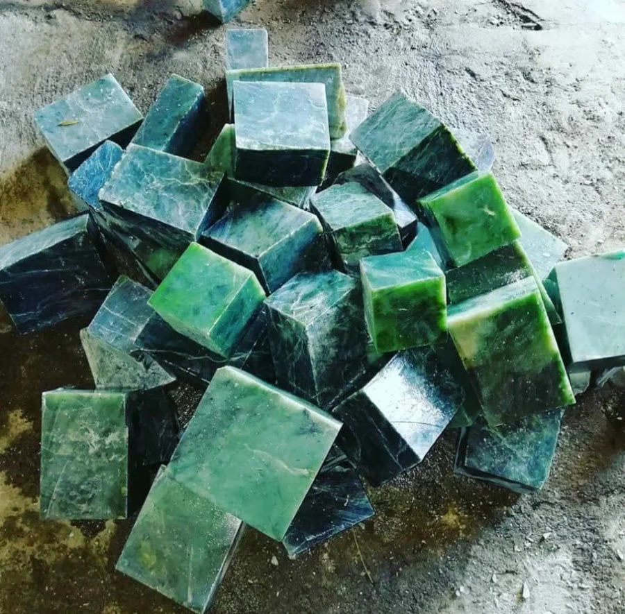 定尺玉石方料